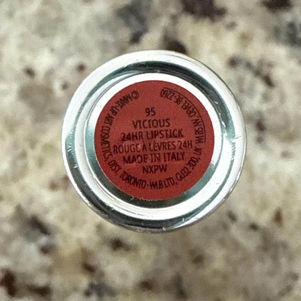 MAC Locked Kiss Indulgent 95 Virous Lipstick 24‎ Hours Full Size .06 oz  4110